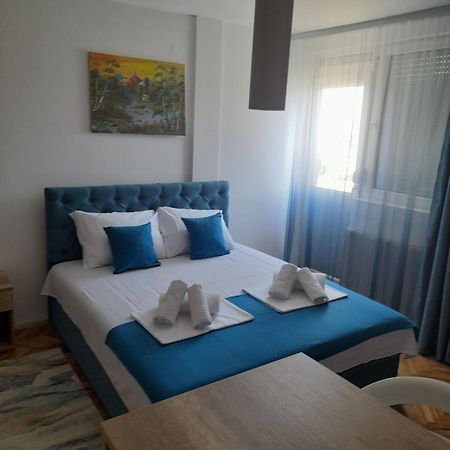 Holiday Apartament Three Ni Extérieur photo